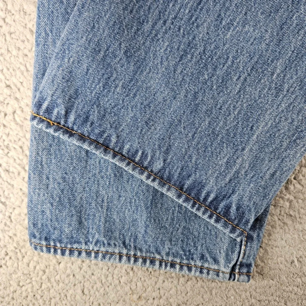 Levis 501 Jeans Mens 38x32 Blue Medium Wash Straight Leg Button Fly‎ Denim Jeans